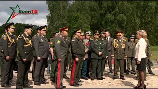 Иностранные делегации в Хатыни