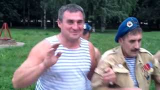 День ВДВ Киров. Веселые десантники