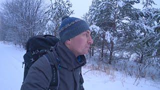 Нашел в лесу дом, хозяева в спешке его оставили...