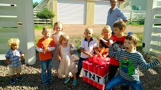 ПИНЬЯТА МАЙКРАФТ ТНТ. Pinata Minecraft TNT block. Разбиваем пиньяту Майнкрафт