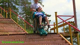 Мобильный гусеничный подъемник для инвалидов Барс работает форуме iVolga2017