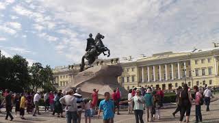 Дворцовый мост, вид с моста, Нева, Исакиевский собор, львы, Санкт-Петербург, Петр 1, кафе Счастье