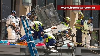 Window cleaners rescued after gantry collapse in Sydney CBD