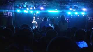 Тони Раут и Гарри Топор - Звезда Смерти и Мне Не Рады Тут (Live at Plan B, 15.12.2013)