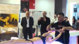 ANTONIO CERRONE AL COSMOPROF CON IL BAMBOO MASSAGE