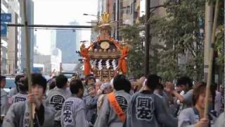 平成23年 三田春日神社例大祭 東京タワーに大神輿渡御～宮入り(HD)