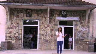 Saranda Krasniqi Dita e shkolles fillore "Bajram Curri"