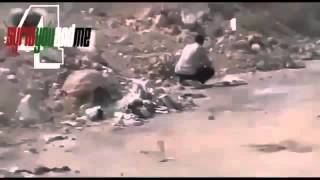 SYRIA WAR! Terrorist launches grenades into snipers emplacement - Террорист бросил гранату снайперам