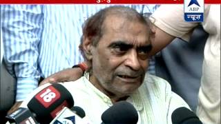 Lyricist Santosh Anand’s son Sankalp Anand commits suicide along with his wife