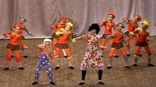 Обезьянки:  Весёлая прогулка. Детская хореография