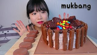 킷캣 엠엔엠 초콜릿 케이크 디저트 먹방 KIT KAT M&M's CHOCOLATE CREAM CAKE TICO Dessert mukbang キットキャットケーキ