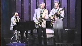 Chet Atkins - Yakety Axe (Live 1993)