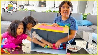 What's in the Box Challenge with Ryan Emma and Kate!!!!