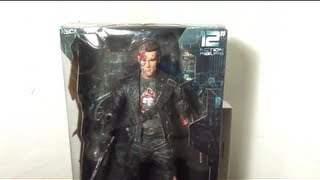NECA Terminator 2: 12" T-800 (Final Battle) Figure Review