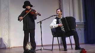 "Сурок"-  исполняет дуэт:  Игорь Завадский (аккордеон) и Андрей Галицкий (скрипка)