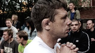 Питон против Французкого Спецназовца 53 года.