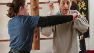 Wing Chun : des poings au corps à corps