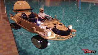 Amphibienfahrzeug - Fahren und Schwimmen bei der AUTOS, FLIEGER, SCHIFFSMODELLE IM FEZ BERLIN