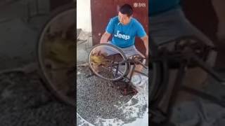 ЛАЙФХАК КАК ЧИСТитЬ подсолнух очень быстро и вкусно учитесь у китайцев с колесом от велосипеда