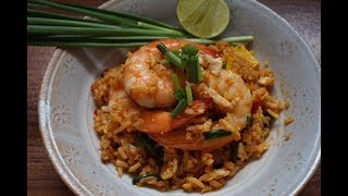 ข้าวผัดไทกุ้งสด เมนูเส้นแบบไทยๆ  By อดอยากปากแห้ง
