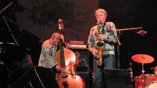 Gilles Torrent, Linda Mangeard, François Gallix, Nicolas Serret: Dolphy's Waltz