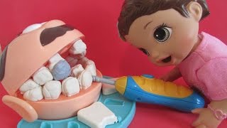 BRINCANDO DE DENTISTA - PLAY DOH - Novelinha da Baby Alive.