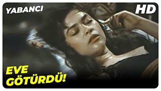 Yabancı - Kadir, Hülya'ya Yardım Etti! | Kadir İnanır Hülya Avşar  Eski Türk Filmi