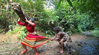 Primitive Life : Ep 11 - forest people and ethnic girl scramble for catfish