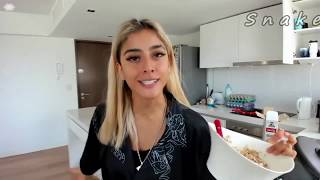 TENGO UNOS VECINOS ?