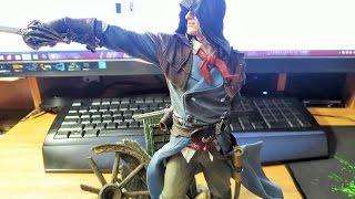 Распаковка фигурки Arno Dorian. Assassin's Creed Unity