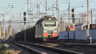 Электровоз 2ЭС4К-018 с грузовым