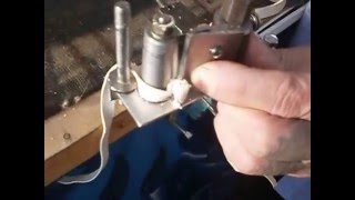Приспособление для снятия кожи по толщине.