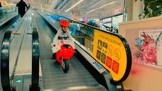 Den go for new Nerf blaster in the toy shop