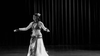 :: Hazel @ Beyond Bellydance 2010   ::B/W::