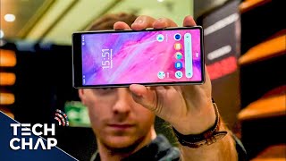 Sony Xperia 10 & 10 Plus Hands-On Review - 21:9 ULTRAWIDE! | The Tech Chap
