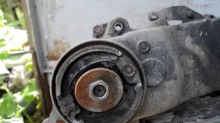 Honda Tact 24 меняем подшипники коленвала ч1