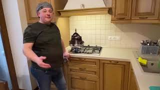 Реклама кепки. Готовим мясо в афганском казане.