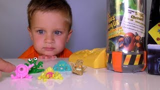 Лизуны Фунгус Амунгус Fungus Amungus Toys