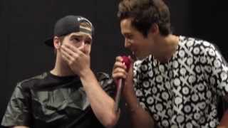 Austin Mahone singing to Zach Dorsey during sound check (September 9th, 2014)
