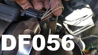 Renault Traffic 2007 M9R 2.0. Engine light on. DF056 Air flow meter. Fault finding and repair.