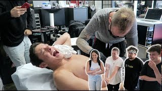 Guy Gets Belly Button Pierced (FRIENDS REACT) | Oscar Guerra