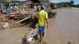 Enchente Rio Largo - Vídeo que Lula assistiu em Rio Largo/AL