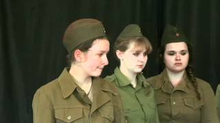 Шагают по войне девчата похожие на парней (к 9-му мая)
