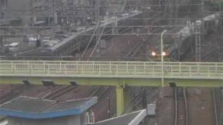 新大阪駅 新幹線ﾎｰﾑから見た在来線(2009-03)At Shin-osaka Sta./ West Japan Ry.