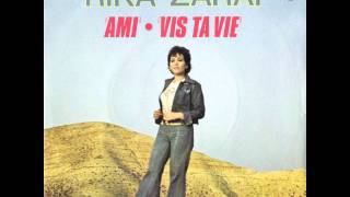 RIKA ZARAÏ VIS TA VIE
