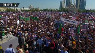 В Грозном беспилотник заснял многотысячный митинг против преследования мусульман рохинджа