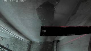 Угол 90°. Выставляем с помощью лазерного уровня угол 90 ° .