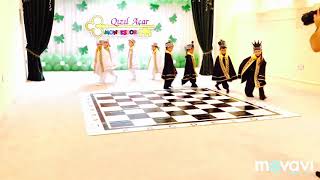 Qızıl Açar Montessori-Танец шахматных фигур