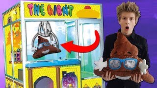 WINNING POOP FROM THE GIANT CLAW MACHINE!!