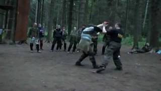 Самооборона курткой: подручные средства